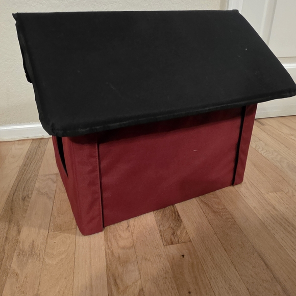 Outdoor Red and Black Cat House - Picture 2 of 2